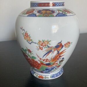 Shogun dynasty hand painted vase